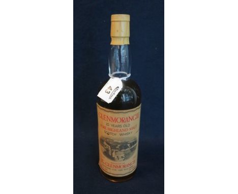 Glenmorangie 10 years old pure Highland malt Scotch whisky, 26 2/3 fl. ozs. 70% proof, sealed, neck level near the shoulder. 
