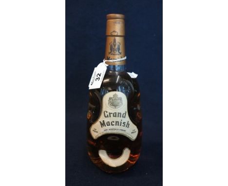 Grand Macnish 100% Scotch whisky, blended and bottled by Robert Mcnish & Co, Ltd, Glasgow, Scotland. 70% proof, in dimpled de
