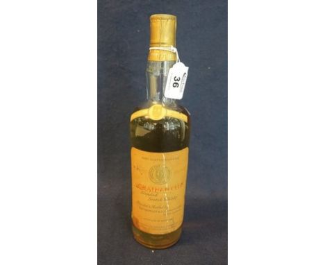 Jonathan Club blended Scotch whisky bottled by R.H. Thompson & Co, Leath, Scotland. Sealed with neck level around the shoulde