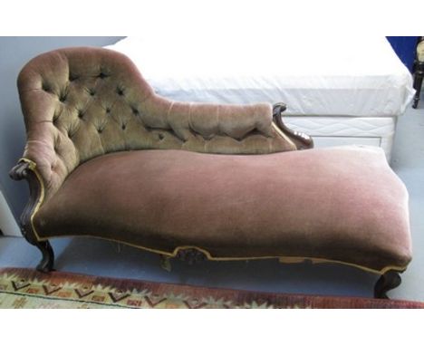 Victorian show frame button back upholstered chaise lounge.(B.P. 24% incl. VAT) 