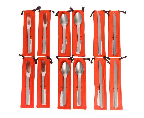 HERMÈS Besteck "HERMÈS TOUT SIMPLE - HTS", NP.: ca. 1.200,-€. Edelstahl mit Logo-Dekor: 4x Gabel , 4x Messer, 4x Löffel. Stau
