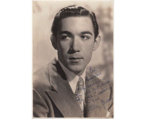  QUINN ANTHONY: (1915-2001) American Actor, Academy Award winner. An early vintage signed and inscribed 5 x 7 photograph of Q