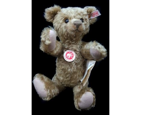 A Margarete Steiff Classic teddy bear, 2004, original paper labels and certificate, numbered 1931, 28cm