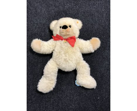 A Steiff Teddy bear, with tag. 