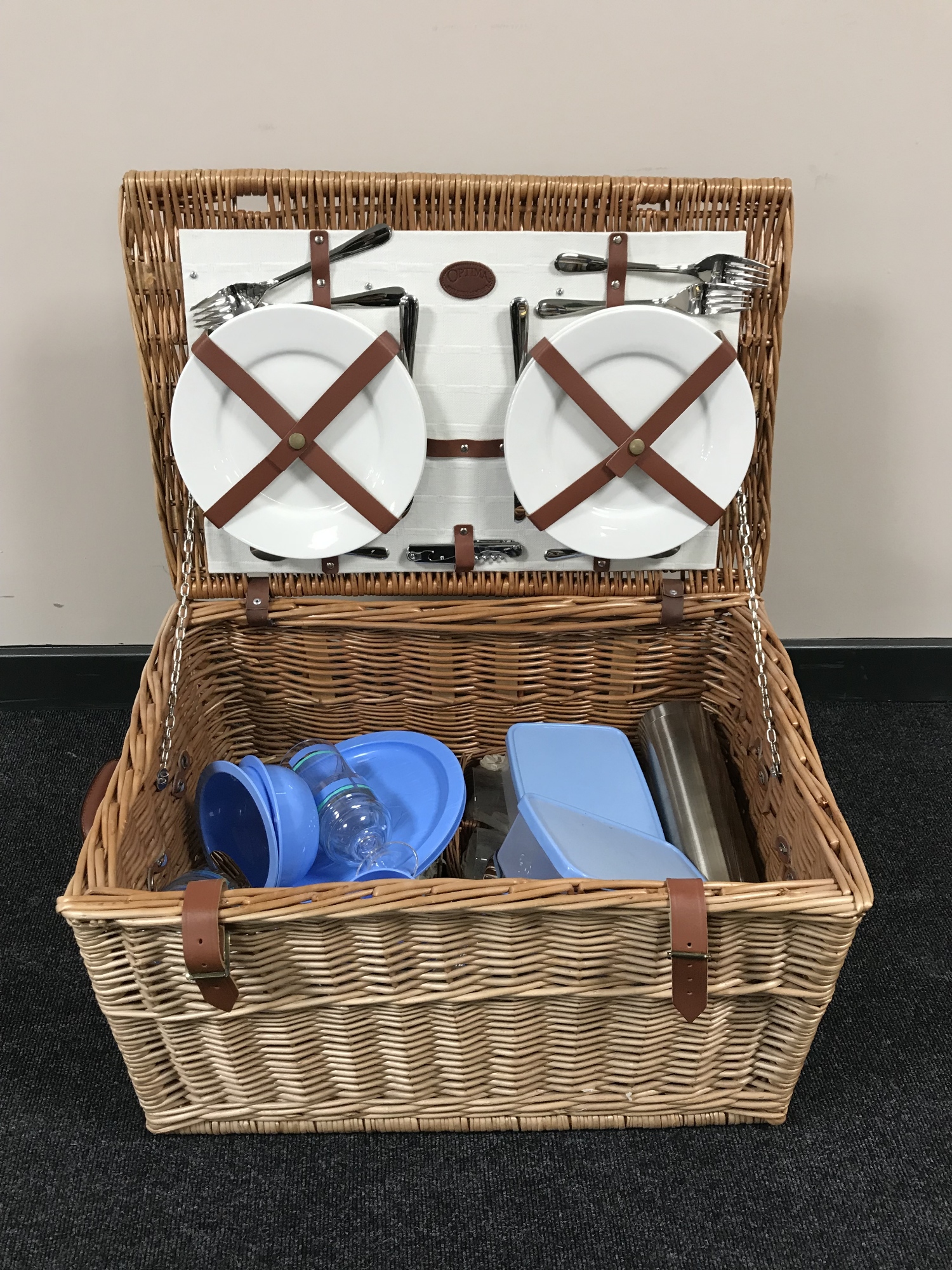 A large wicker Optima picnic basket and contents