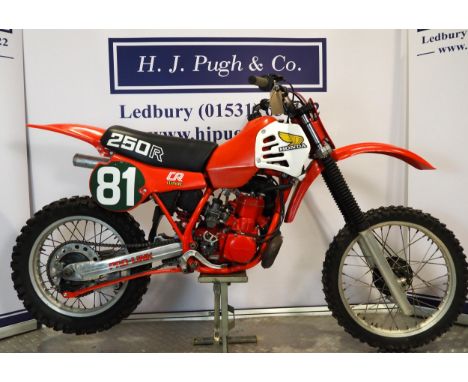 Honda CR250R Elsinore motocross bike. Engine turns over with compression. Monoshock.No docs. No keys