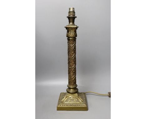 An Edwardian brass table lamp - 47cm high