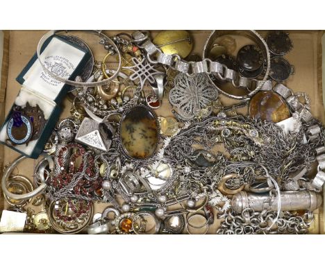 A collection of assorted 19th century and later jewellery, including Middle Eastern white metal canister in chain, yellow met