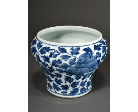 Chinesischer Porzellan Topf mit tulpenförmig ausladendem Korpus und Blaumalerei "Blätter und Blüten" im Kangxi Stil, H. 17,5c