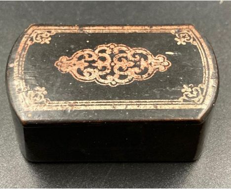 An antique snuff box