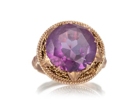 AMETHYST RING, continental gold, size K 1/2Qty: 5g