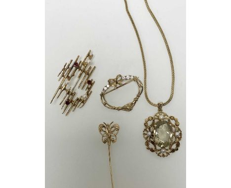 TWO BROOCHES, A PENDANT AND A STICK PIN, comprising two gem set brooches, a butterfly stick pin and a quartz pendant on chain