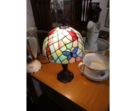 Tiffany style table lamp