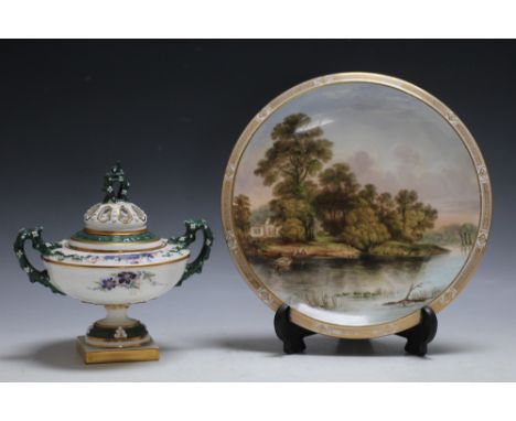 A ROYAL WORCESTER TWIN HANDLED POT POURRI URN, W 16 cm, together with a hand painted davenport dish (2)