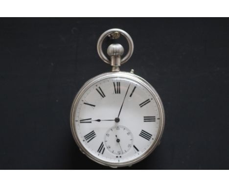 A SILVER OPEN FACED MANUAL WIND POCKET WATCH, Dia 5.25 cm