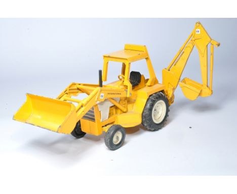 Ertl vintage 1/16 playworn International Backhoe loader. 