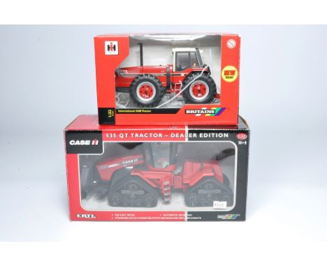 Britains duo of 1/32 model tractor issues comprising International 'Snoopy' 3588 Tractor plus Case IH 535 Quadtrac Dealer Edi