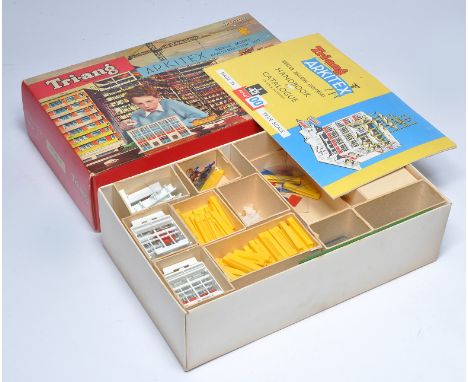 Triang Arkitex Scale Model Construction Kit comprising Set No. B. Looks mostly complete, although not checked for absolute co