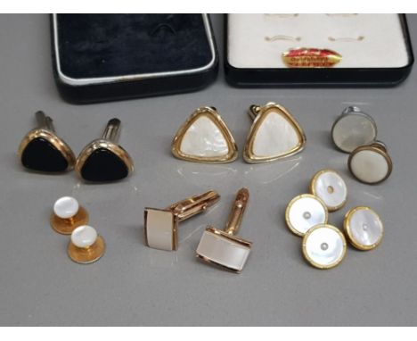 Miscellaneous vintage cufflinks including mother of pearl etc