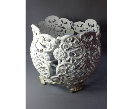 A coalbrook style white painted planter 