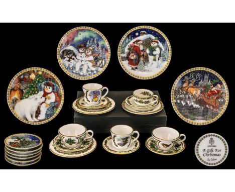 Collection of Royal Worcester Miniature Christmas Plates, six in total, all depicting Christmas scenes, designed by Sue Scull