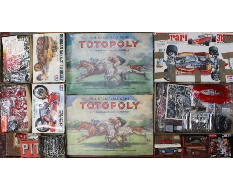 Collectables: A collection of assorted boxed collectables to include: Tamiya Ferrari 312T4, Totopoly, Tamiya German Greif, Ta