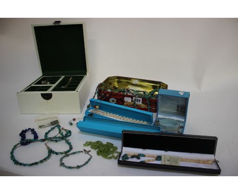 A collection of mostly modern South West American turquoise jewellery and other items including am amethyst and a citrine chi