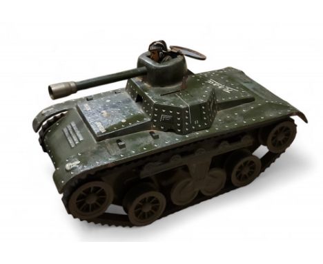 A mid 20th century French  Joustra Tank Chad No. 10, tin plate, 12cm high, 20.5cm long, c.1950