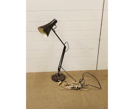 Brown anglepoise lamp 