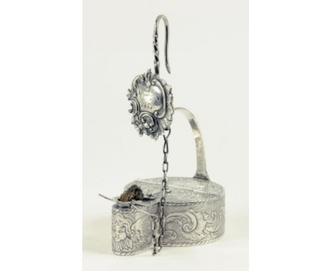 A CONTINENTAL SILVER HANGING OIL LAMP WITH HOOK, BEARING SPURIOUS MARKS, CIRCA LATE 19TH/EARLY 20TH CENTURY, 6OZS