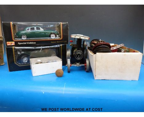 A boxed Mamod steam tractor engine, Meccano and two Burago model cars in boxes 