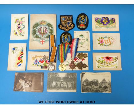 A trio of WWI medals awarded to 2989 Cpl C Iddenden 4 - Lond R together with 1917 Christmas greetings card from Charles to Lo
