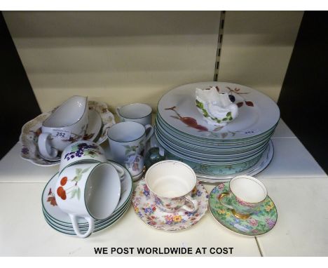 A collection of ceramics to include Royal Worcester Evesham Vale plates, cups and saucers etc 