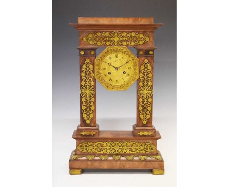 Early 19th Century French mahogany and ormolu-mounted mantel clock with silk suspension, of Directoire type, the engine-turne