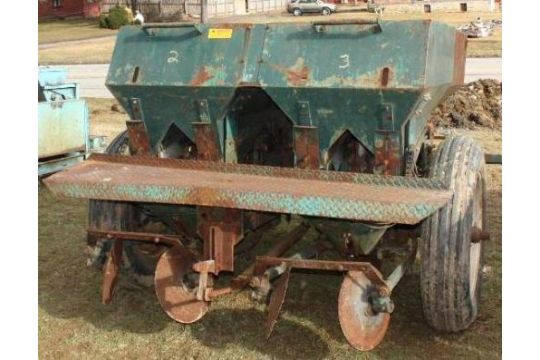 Lockwood 2 Row Potato Planter