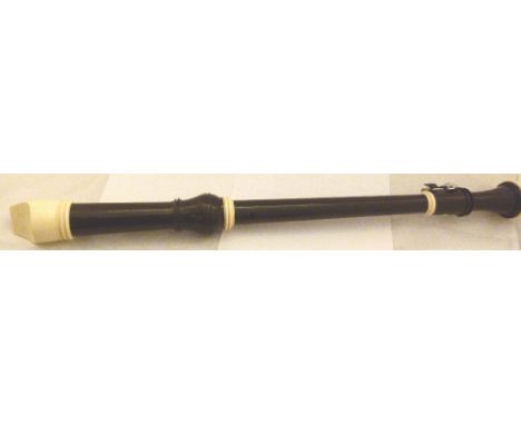 AULOS RECORDER. Aulos tenor recorder