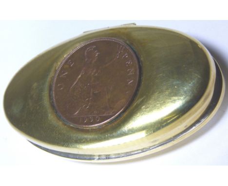 MINERS SNUFF BOX. Brass miners hinged lidded snuff box mounted with a 1930 one penny piece