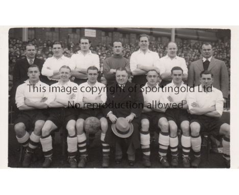 ARSENAL 1938-39   Arsenal FC team group postcard, 1938-39, players named in ink on the reverse. Arsenal in white shirts. Stam