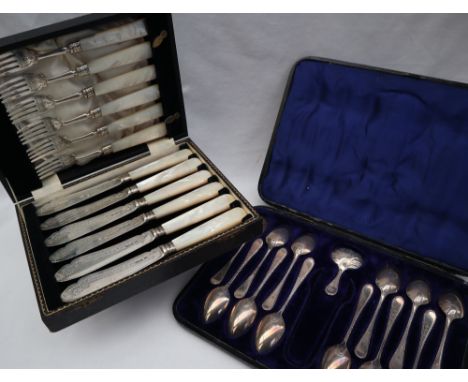 A set of twelve Victorian silver tea spoons with matching caddy spoon, Sheffield 1868, Martin Hall &amp; Co, cased, approxima