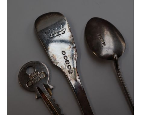 A pair of Edward VII silver fiddle shell and thread pattern table spoons, Sheffield 1902, together with other silver spoons a