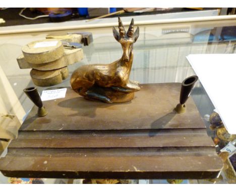 Wooden pen holder with a stag to the top