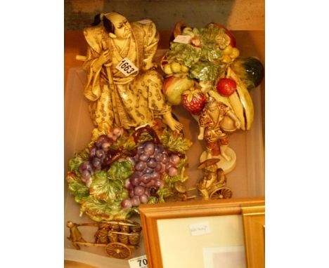 One mixed lot including ceramic fruit baskets and mixed Oriental items 
