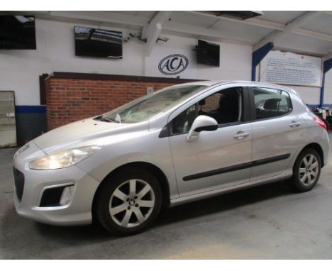 Make &amp; Model: Peugeot 308 SR E-HDIDate of Reg: KR61 USWColour: Silvercc: 1560MoT: 16-02-2022Fuel Type: DIESELMileage: 94k