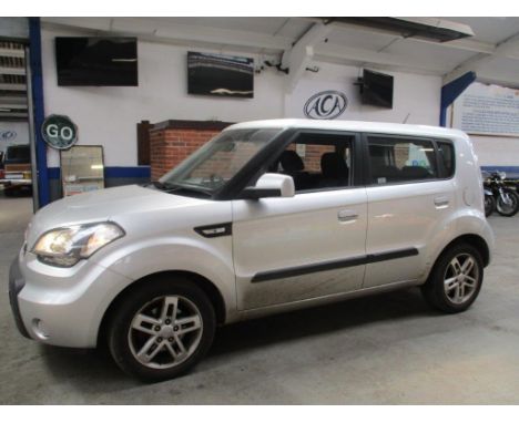 Make &amp; Model: Kia Soul 2 CRDI AutoDate of Reg: LS59 KHMColour: Silvercc: 1582MoT: 29-09-2021Fuel Type: DIESELMileage: 88k