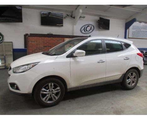 Make &amp; Model: Hyundai IX35 Premium 2WD CRDIDate of Reg: LL13 EORColour: Whitecc: 1685MoT: 30-11-2021Fuel Type: DIESELMile