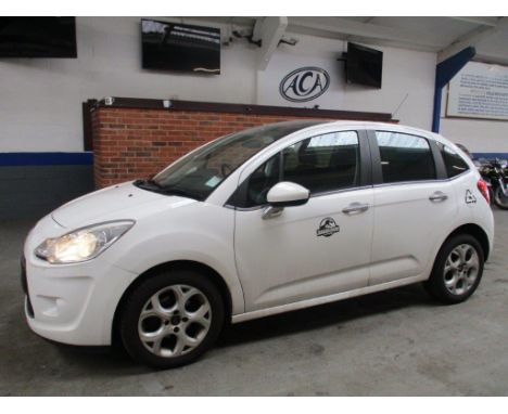 Make &amp; Model: Citroen C3 Connexion HDIDate of Reg: GV11 DLDColour: Whitecc: 1398MoT: 03-02-2022Fuel Type: DIESELMileage: 