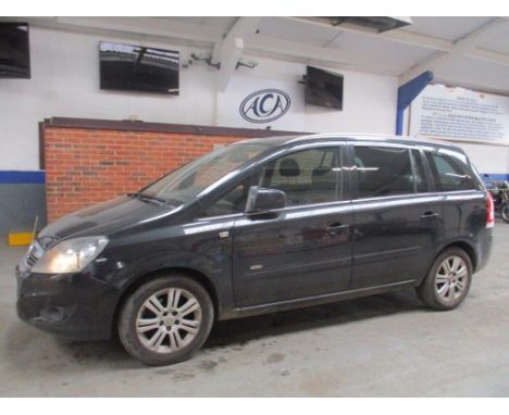 Make &amp; Model: Vauxhall Zafira DesignDate of Reg: NL62 DHZColour: Blackcc: 1598MoT: 26-09-2021Fuel Type: PETROLMileage: 59