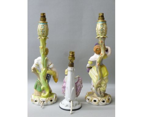 PAIR OF EARLY VICTORIAN STEPHENSON &amp; HANCOCK BONE CHINA FIGURES, ADAPTED TO TABLE LAMPS (H: 34 cm), A SIMILAR TABLE LAMP 