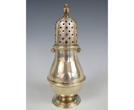 A silver baluster caster, in the fashion of the early 18th Century, Walker & Hall, Sheffield, 1976, 17 cm, 240g