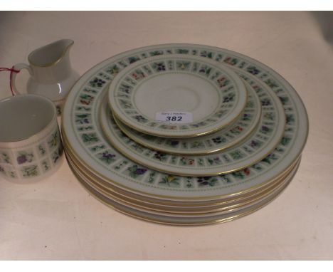 ROYAL DOULTON 11 PIECE PART DINNER SET, TAPESTRY DESIGN  